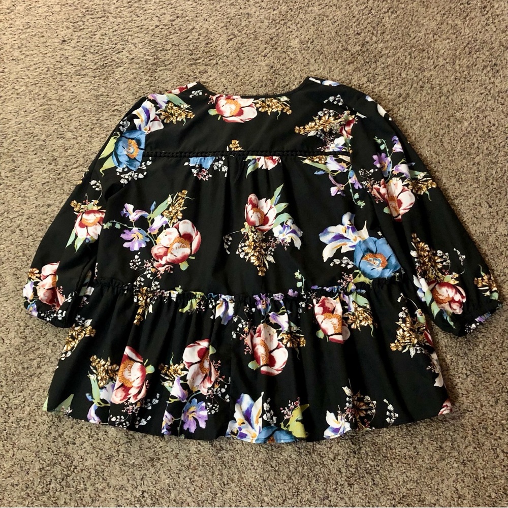 Chelsea & Theodore Blouse Womens XL Used Black Floral - Picture 11 of 15